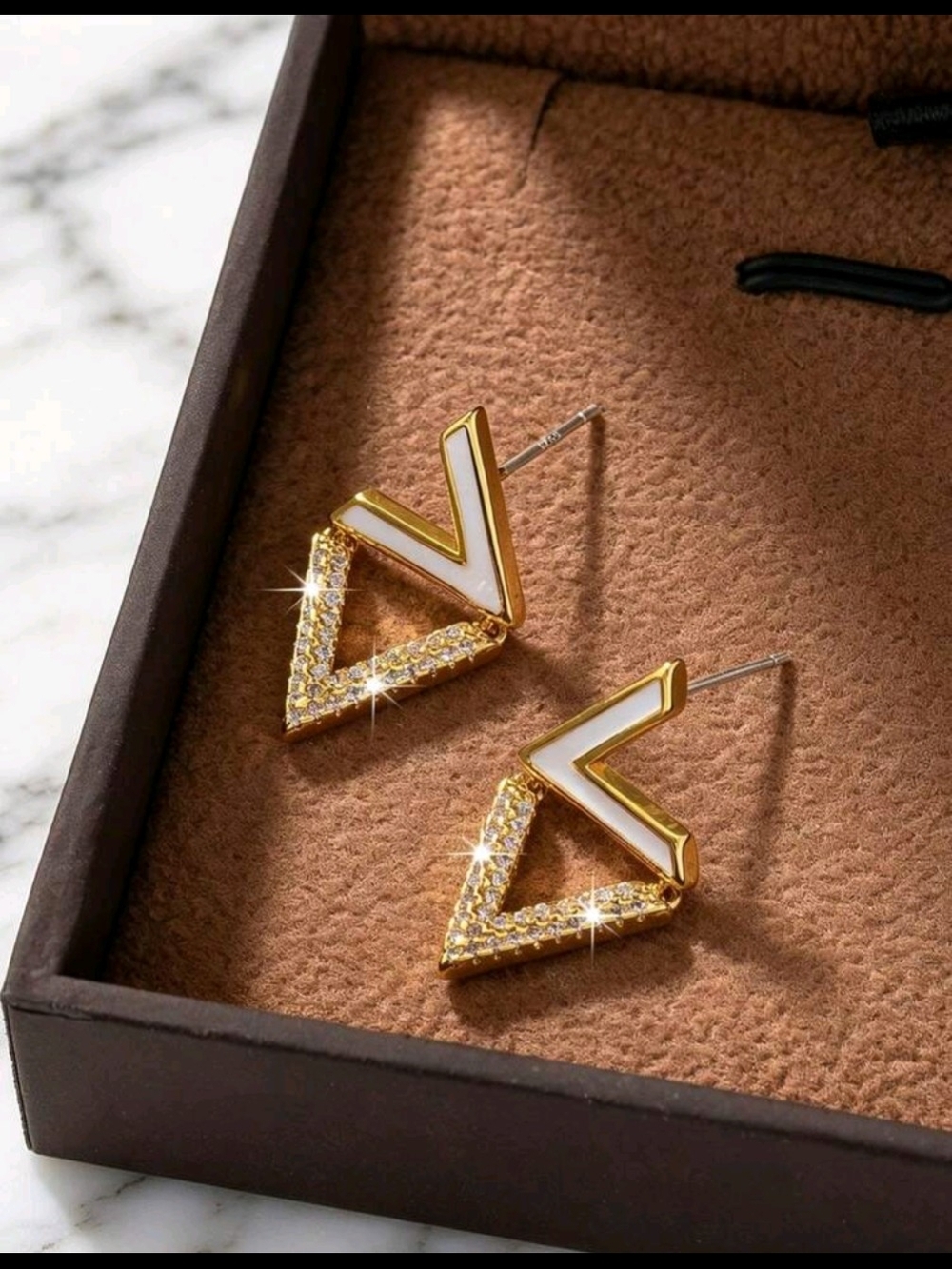 Fashion Jewelry Gold V-Shape Crystal & White Enamel Drop Earrings Nwot